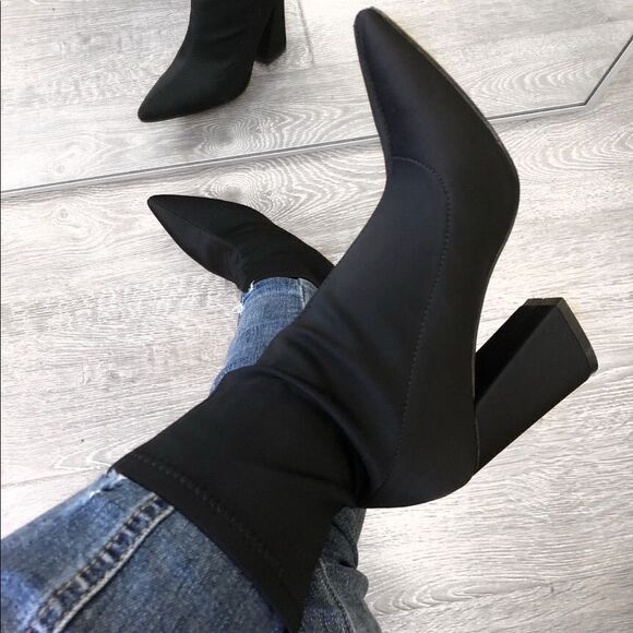 Shoes - Veronica Sock Lycra bootie